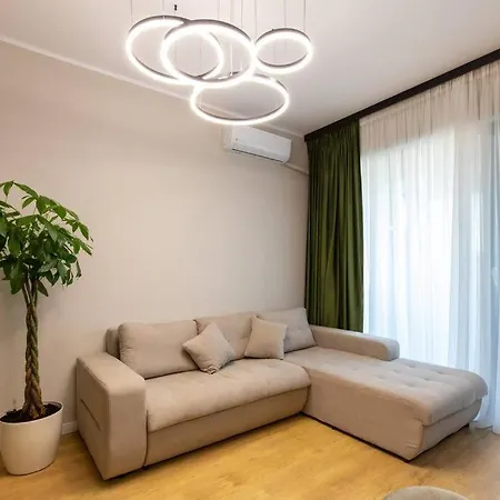 Elegant 2 Bedroom Retreat דירה *