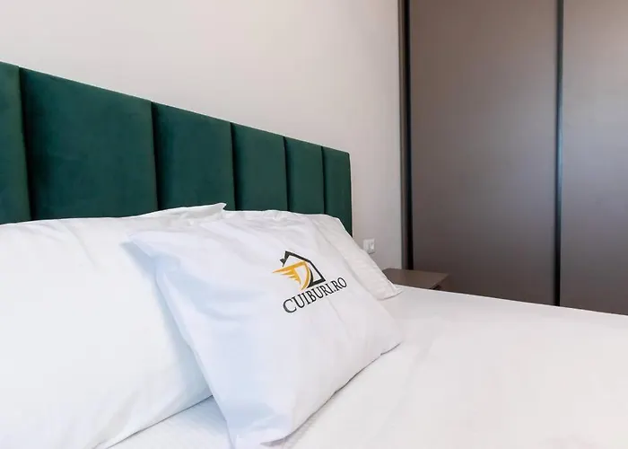 Elegant 2 Bedroom Retreat בוקרשט