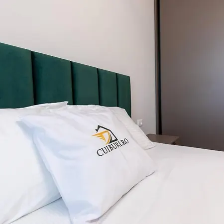 Elegant 2 Bedroom Retreat Bukarest