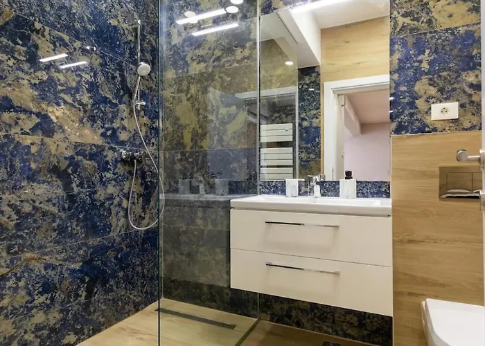 Elegant 2 Bedroom Retreat Apartman Bukarest