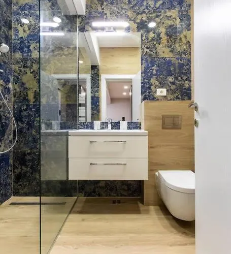 Elegant 2 Bedroom Retreat *